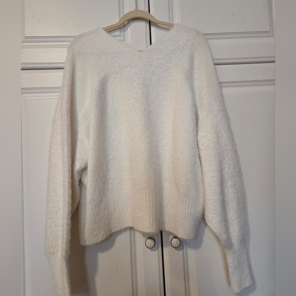 H&M White Rhinestone Button Cardigan - Picture 10 of 10